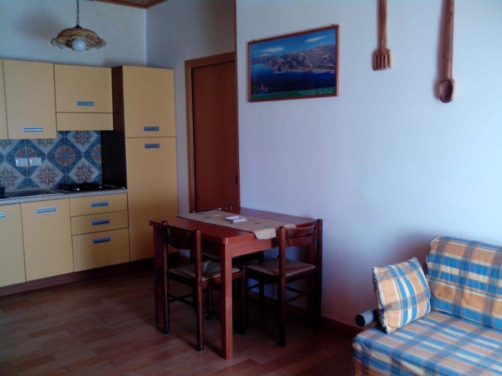 Bed&Breakfast La Casetta SantʼAlessio Siculo Dış mekan fotoğraf