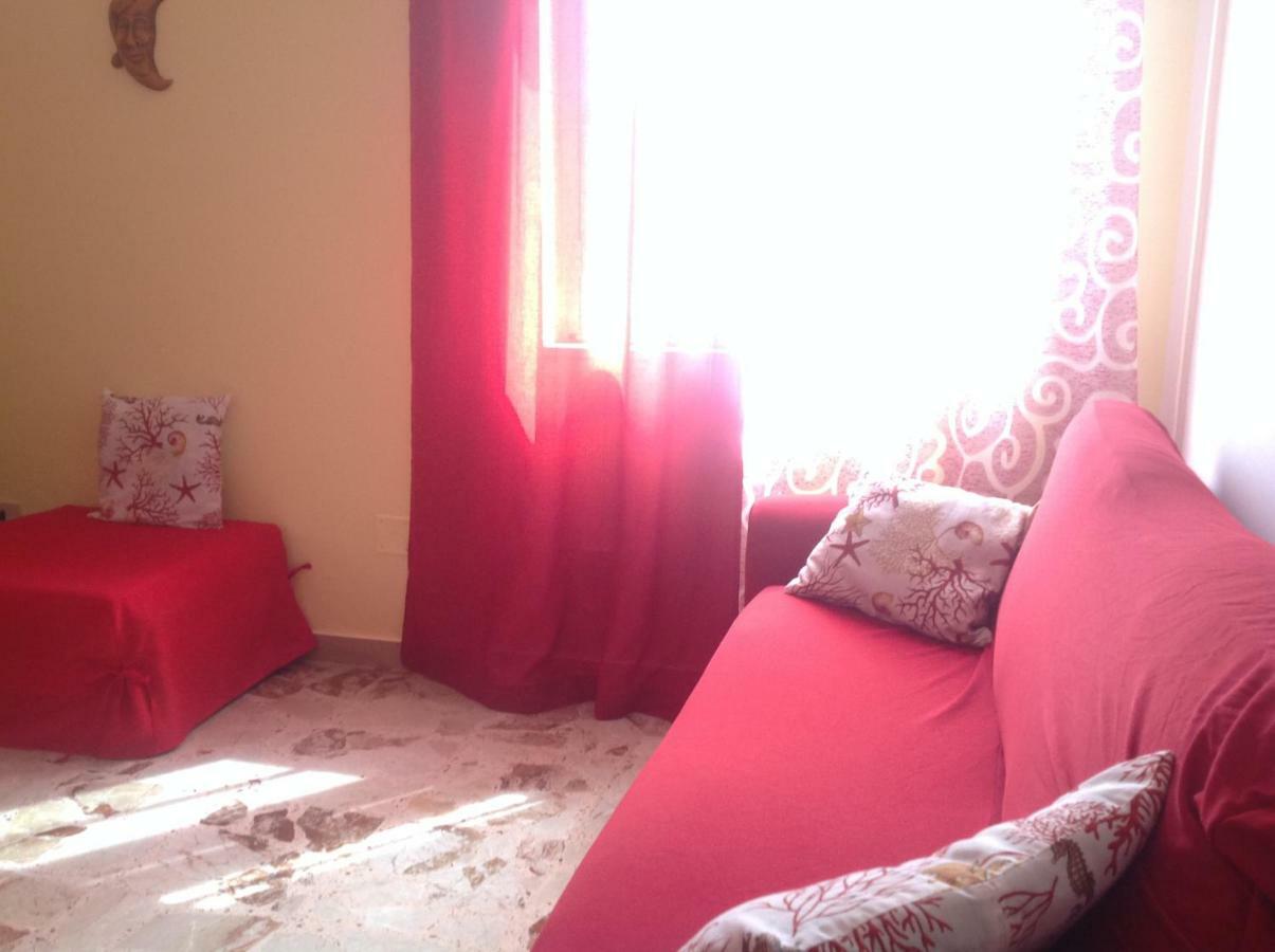Bed&Breakfast La Casetta SantʼAlessio Siculo Dış mekan fotoğraf