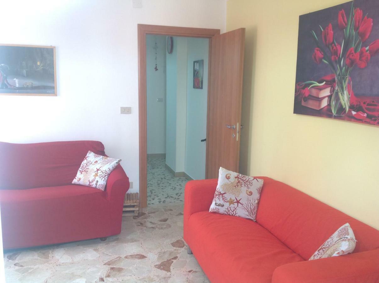 Bed&Breakfast La Casetta SantʼAlessio Siculo Dış mekan fotoğraf